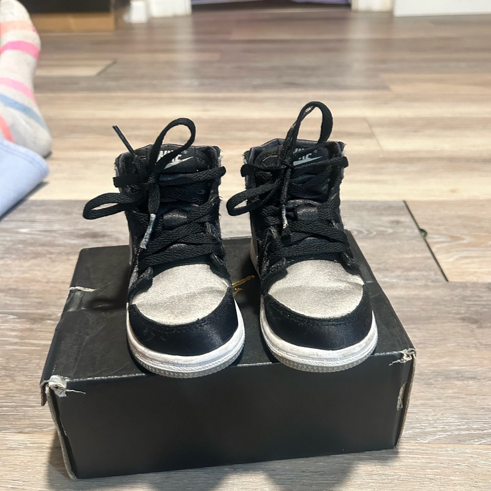 Nike Kids Black and White Sneakers